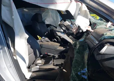 2022 Honda Accord Hybrid Sport from USA, damaged, VIN 1HGCV3F27NA022816